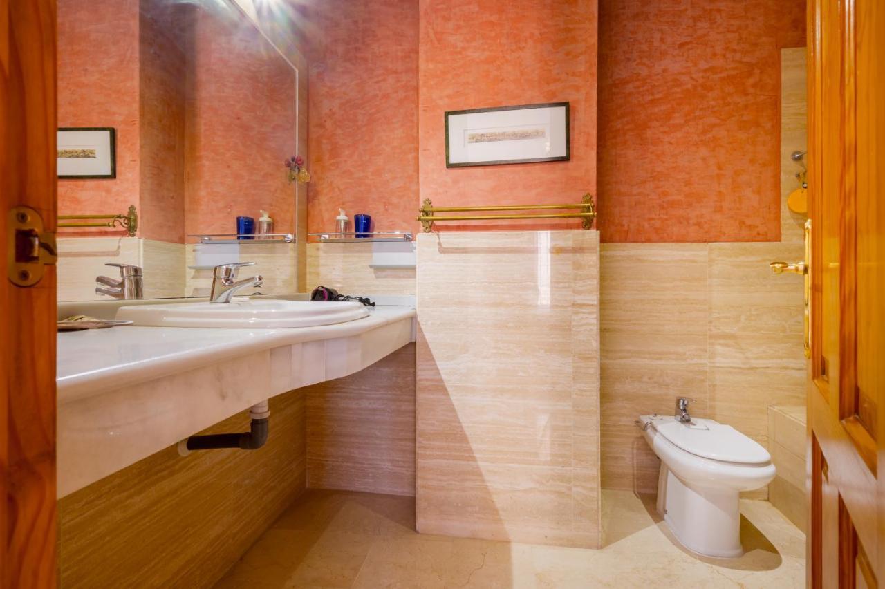 Apartmán Large And Practic - 3Bd 2Bth- Arenal Sevilla Exteriér fotografie